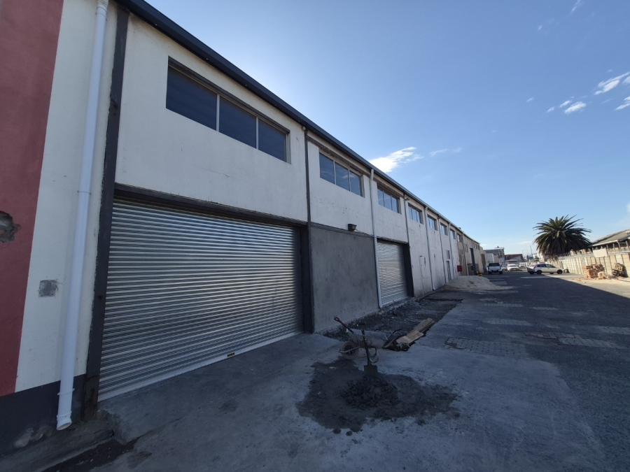 To Let Commercial Property for Rent in Maitland Western Cape